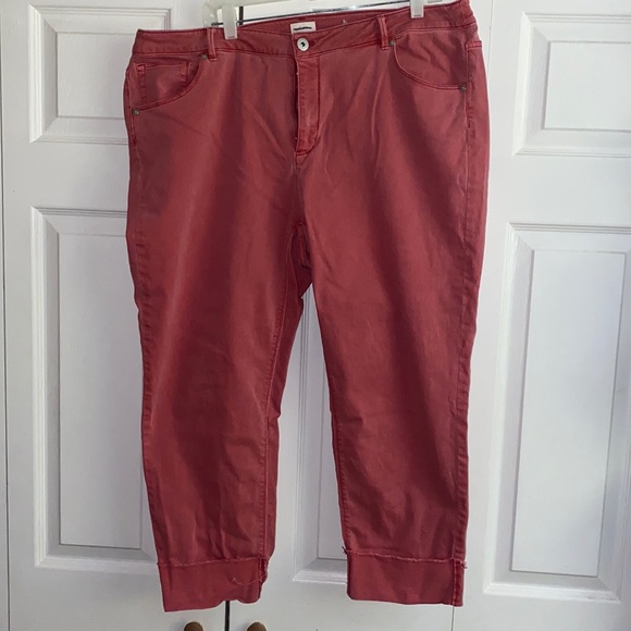 Jeans - Picture 1 of 6